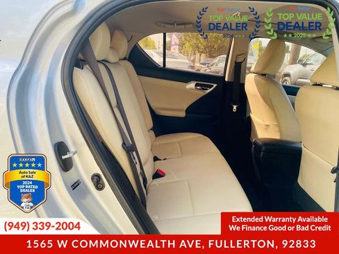 Used 2013 Lexus CT 200h image 22