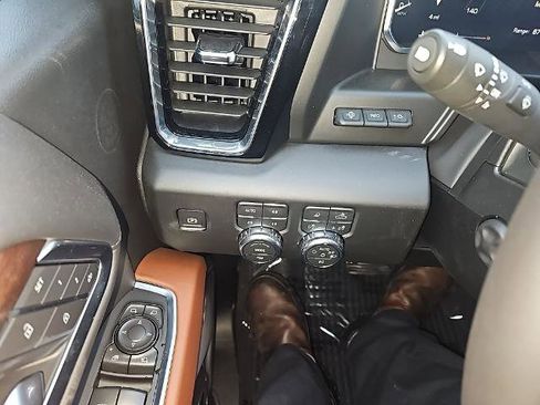 New 2026 GMC Sierra 1500 Denali Ultimate image 16