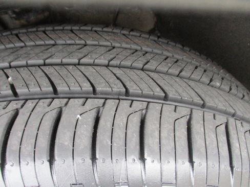Certified 2024 Honda HR-V EX-L image 10