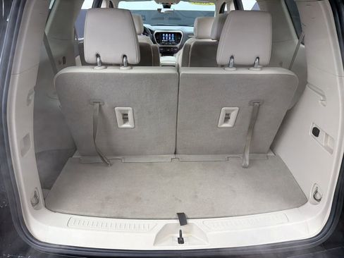 Used 2023 GMC Acadia Denali w/ Black Diamond Edition image 38