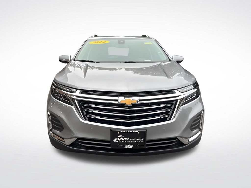 Used 2024 Chevrolet Equinox Premier AWD/4WD image 2