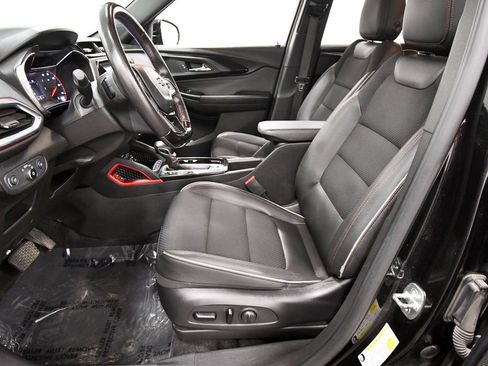 Used 2021 Chevrolet TrailBlazer RS w/ Convenience Package FWD image 14