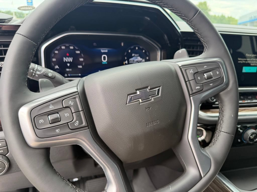 New 2026 Chevrolet Silverado 1500 RST w/ RST All Star Premium Package AWD/4WD image 10