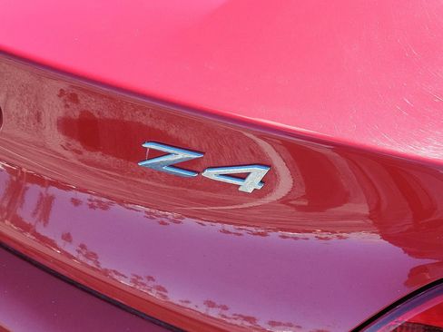 Used 2014 BMW Z4 sDrive35i image 8