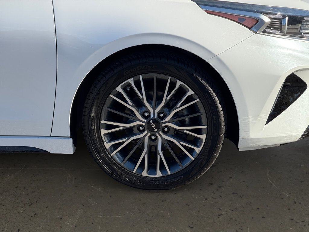 Used 2023 Kia Forte GT-Line w/ GT-Line Premium Package FWD image 10