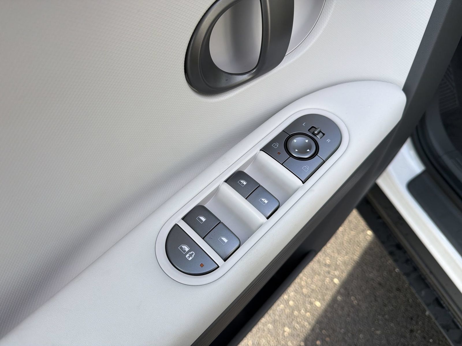 New 2026 Hyundai Ioniq 5 SEL AWD/4WD image 13