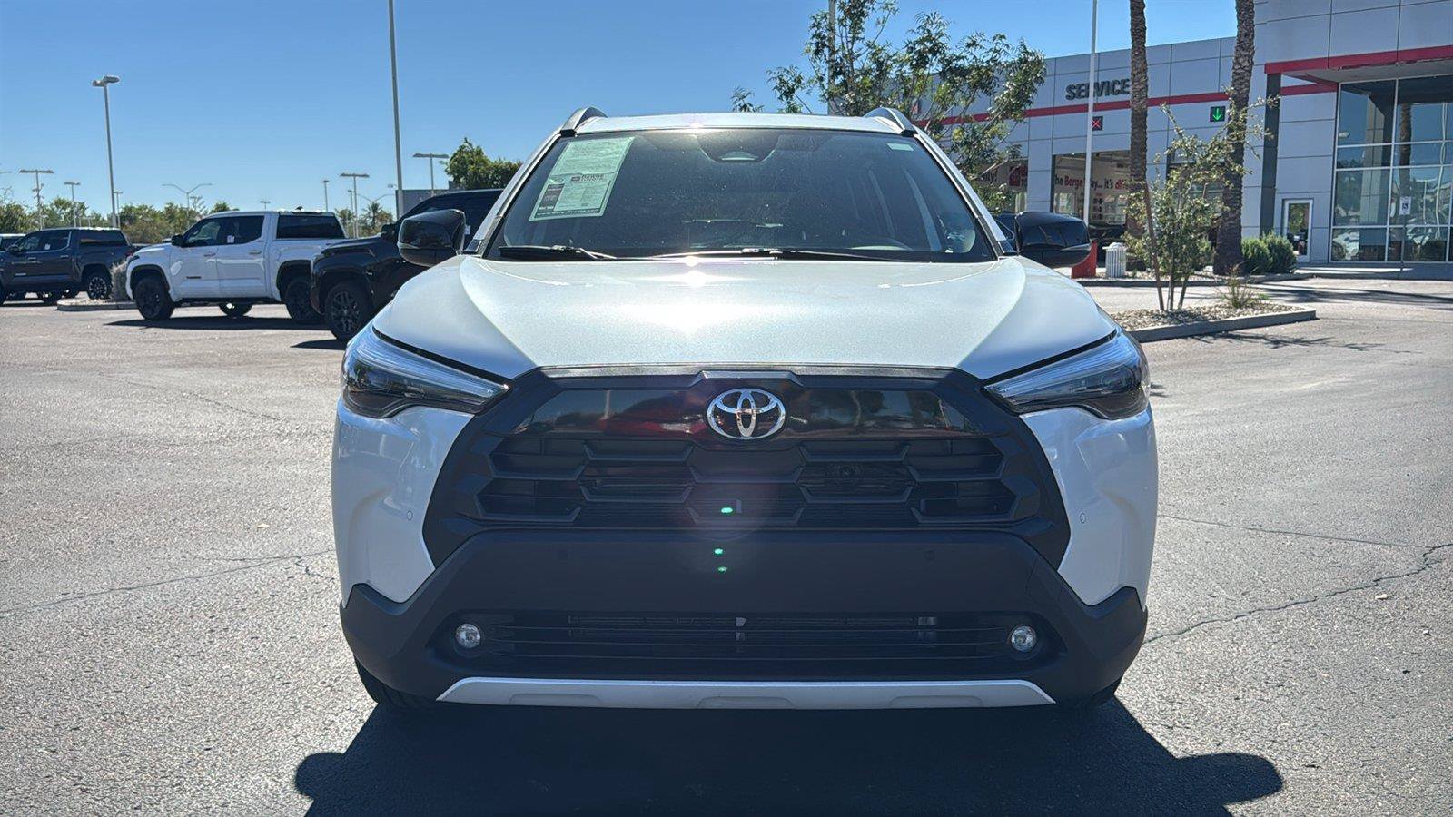 Used 2026 Toyota Corolla Cross XLE w/ Convenience Package FWD image 2