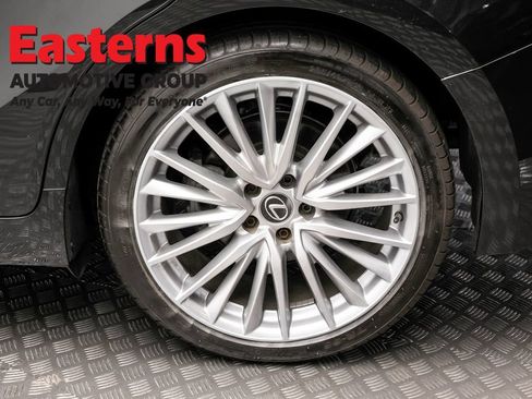 Used 2022 Lexus IS 300 AWD w/ Premium Package image 8