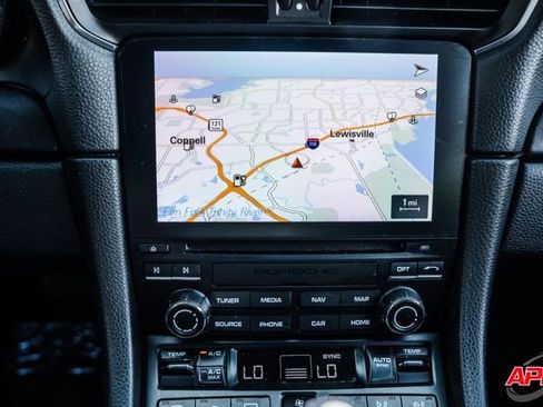 Used 2017 Porsche 911 Carrera image 15