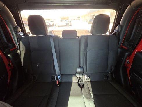 Used 2020 Jeep Gladiator Sport w/ Quick Order Package 24S image 27