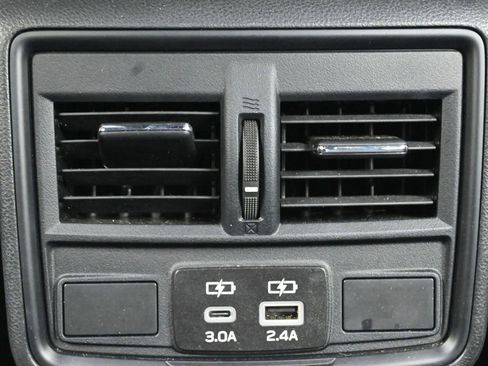 Certified 2025 Subaru Forester Premium image 21