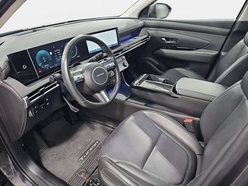 Used 2025 Hyundai Tucson Limited AWD/4WD image 18
