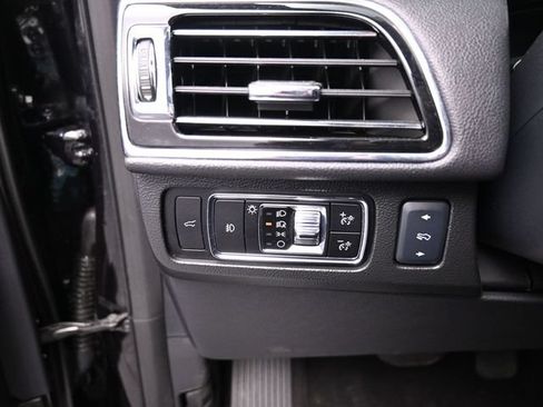 Used 2024 Lincoln Navigator Reserve AWD/4WD image 18
