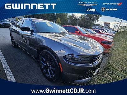 Used 2020 Dodge Charger SXT w/ Blacktop Package