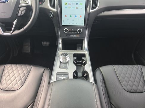 Used 2024 Ford Edge Titanium w/ Equipment Group 301A AWD/4WD image 21