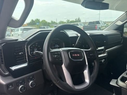 Used 2024 GMC Sierra 1500 Elevation AWD/4WD image 15