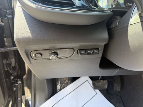 Used 2023 Buick Envision Avenir AWD/4WD image 15