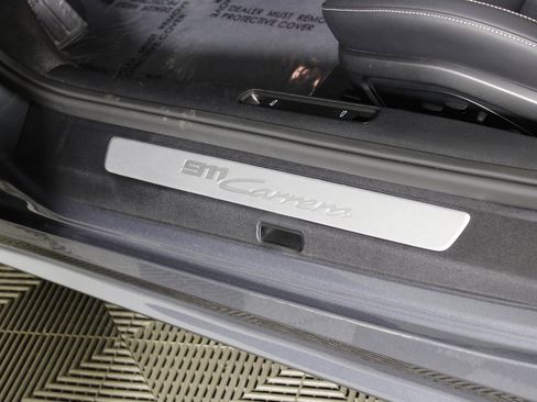 Used 2025 Porsche 911 Carrera image 22