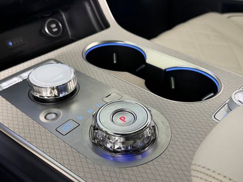 Used 2025 Genesis GV80 3.5T Prestige image 16