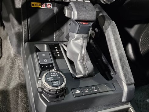 Certified 2025 Toyota 4Runner TRD Off-Road Premium w/ Tow Technology Package image 32