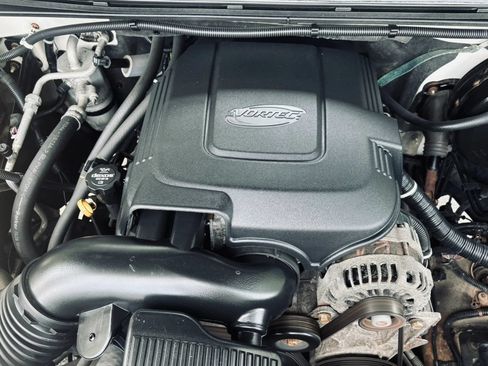 Used 2012 Chevrolet Silverado 1500 LTZ AWD/4WD image 37
