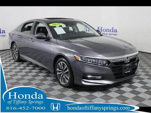 Certified 2019 Honda Accord Touring image 1