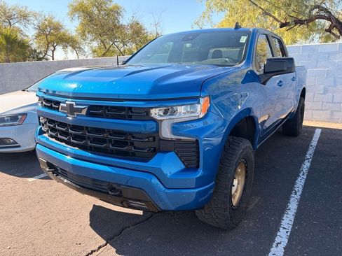 Used 2022 Chevrolet Silverado 1500 RST w/ Protection Package RWD image 2