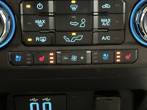 Used 2018 Ford F150 Lariat image 7