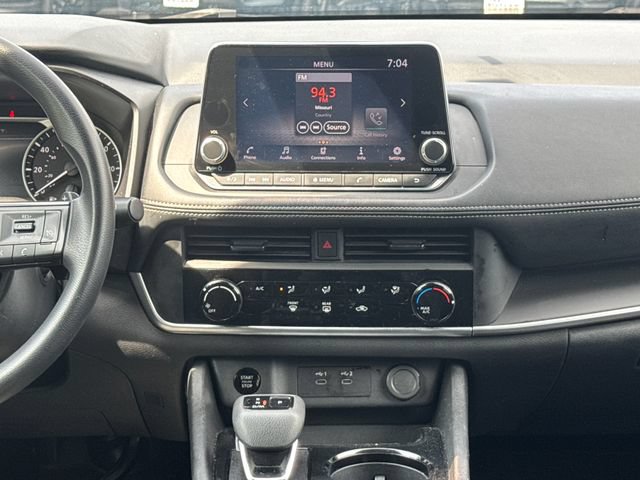 Used 2024 Nissan Rogue S AWD/4WD image 24