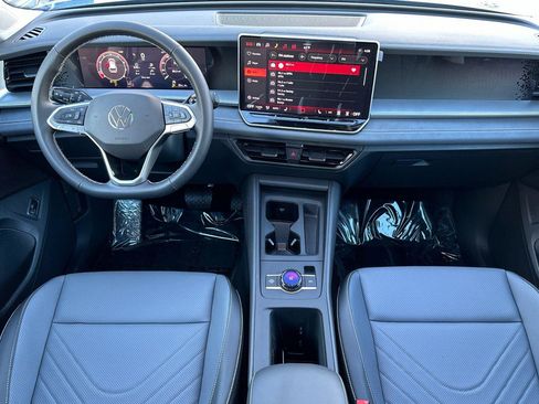 New 2026 Volkswagen Tiguan SE AWD/4WD image 12
