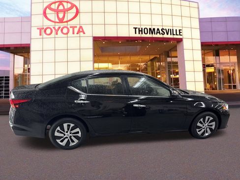 Used 2024 Nissan Altima 2.5 S FWD image 4