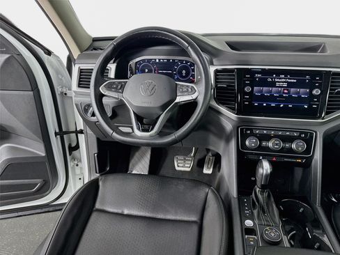 Used 2023 Volkswagen Atlas SEL R-Line AWD/4WD image 25
