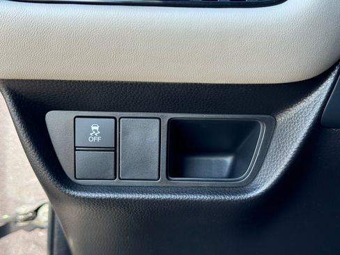 Used 2024 Honda HR-V LX image 22