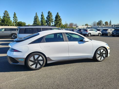 Certified 2025 Hyundai Ioniq 6 SE image 4