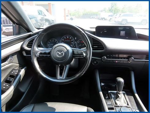 Used 2024 MAZDA MAZDA3 s FWD image 9