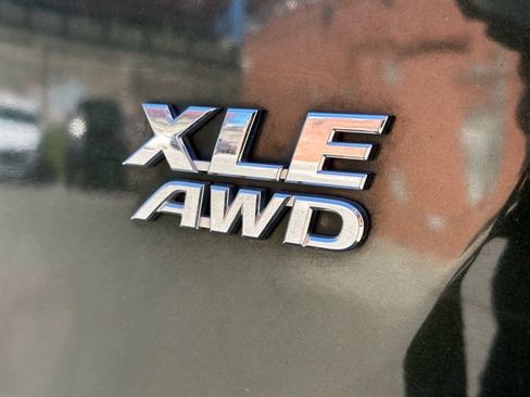Used 2013 Toyota RAV4 XLE AWD/4WD image 12