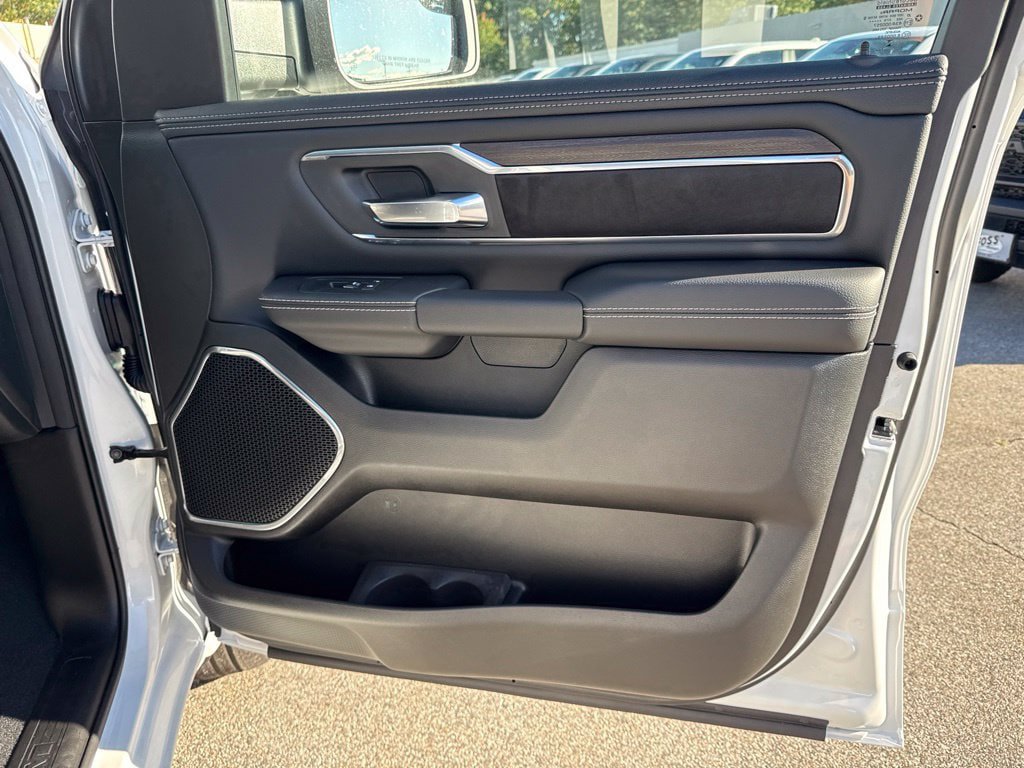 New 2027 RAM 1500 Laramie AWD/4WD image 29