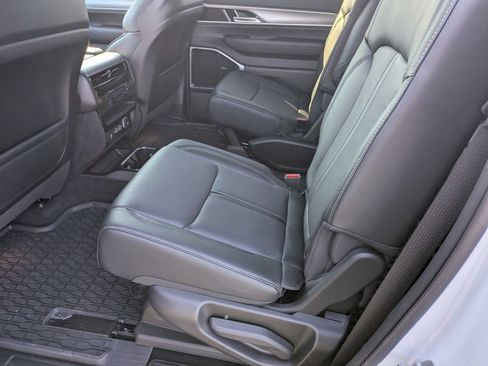 New 2026 Jeep Grand Wagoneer Limited w/ Premium Group II image 23