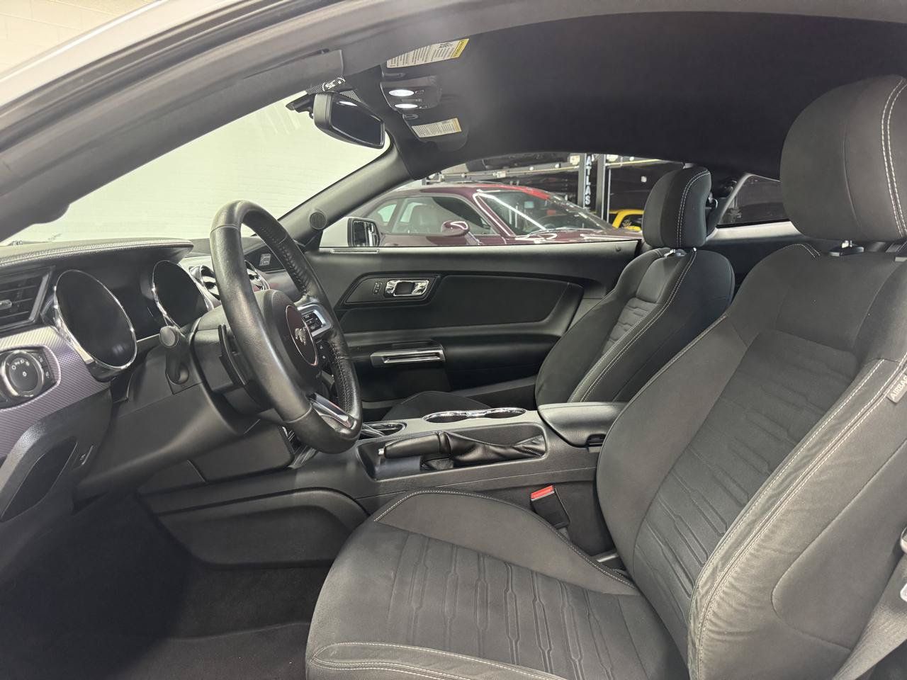 Used 2016 Ford Mustang Coupe RWD image 19