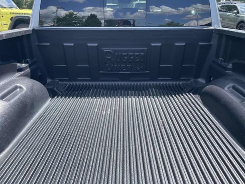 Used 2025 RAM 1500 Laramie AWD/4WD image 10