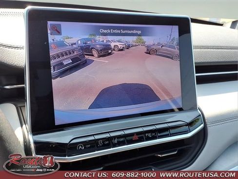 Used 2025 Jeep Compass Limited w/ Elite Group AWD/4WD image 21