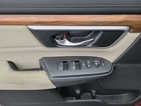 Used 2019 Honda CR-V EX image 6