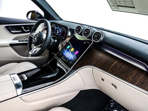 New 2026 Mercedes-Benz GLC 300 image 5