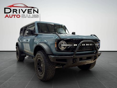 Used 2021 Ford Bronco First Edition image 3