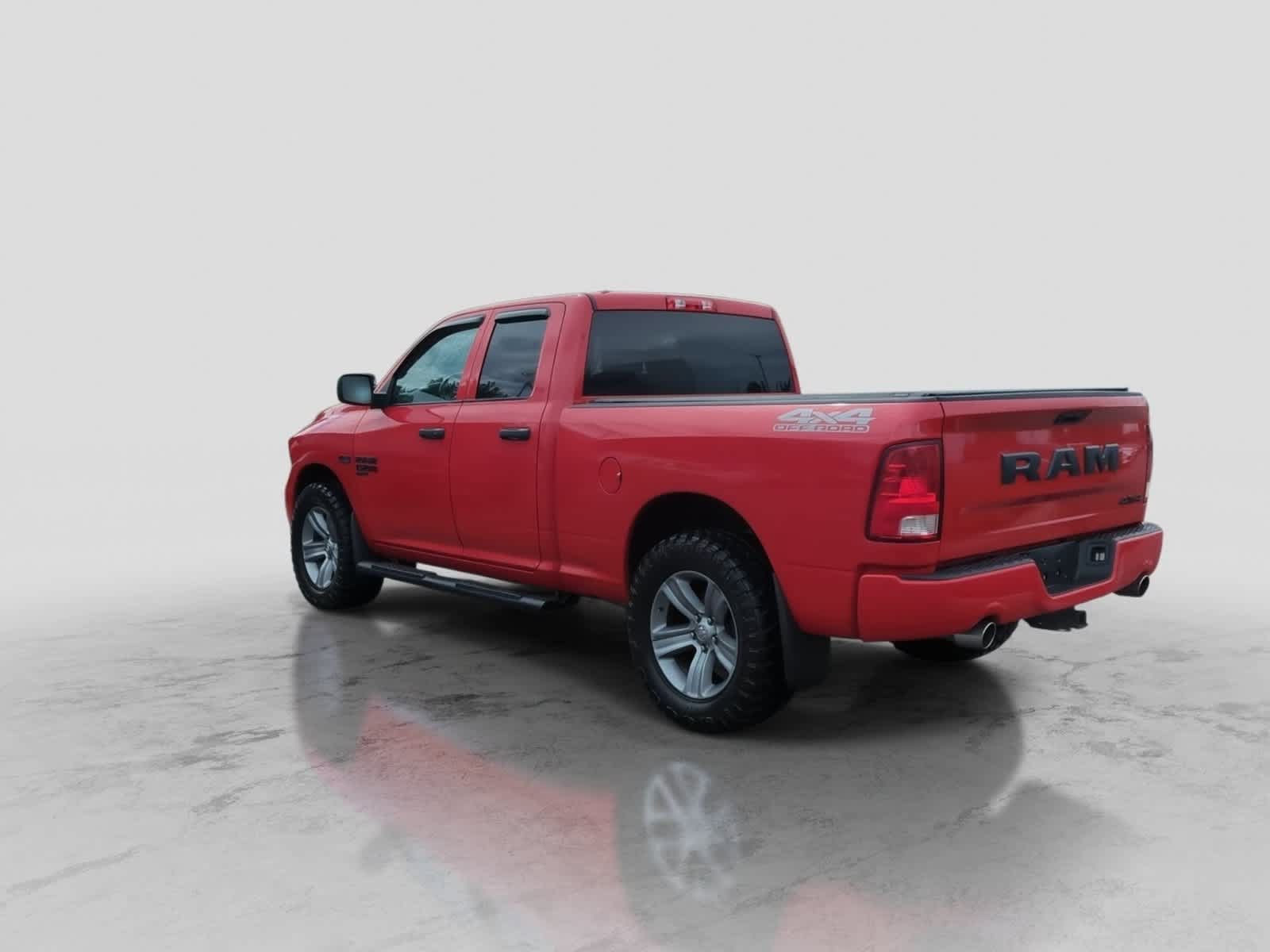 Used 2019 RAM 1500 Express w/ Wheel & Sound Group AWD/4WD image 6