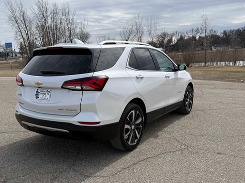 Used 2023 Chevrolet Equinox Premier image 4