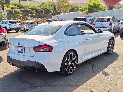 Used 2023 BMW 230i xDrive Coupe w/ Convenience Package AWD/4WD image 5