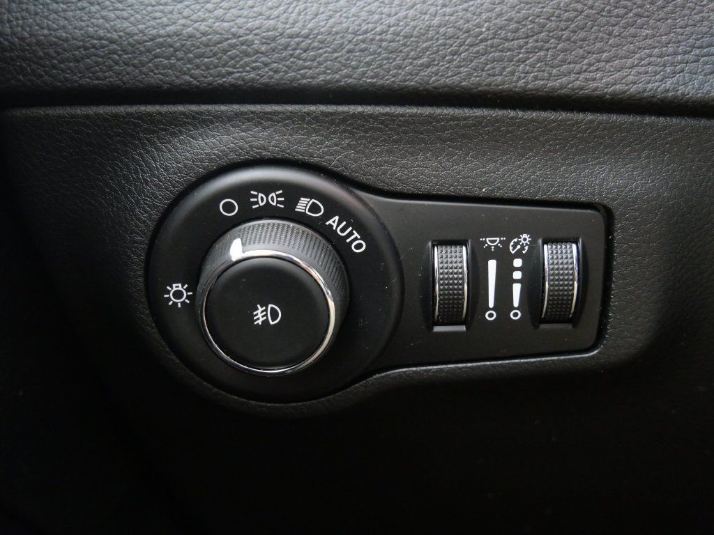 Used 2019 Jeep Compass Trailhawk w/ Leather Interior Group AWD/4WD image 22