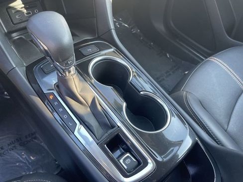 Used 2022 Chevrolet Equinox Premier image 22