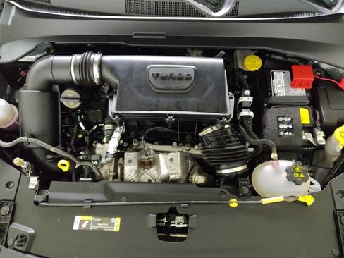 Used 2025 Jeep Compass Latitude AWD/4WD image 30